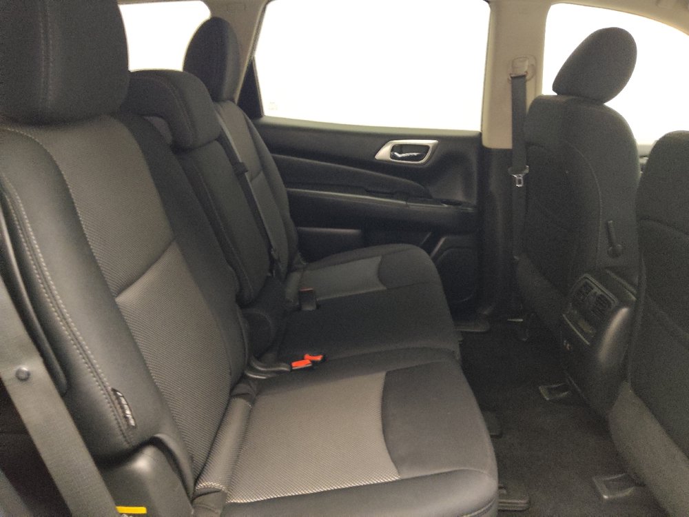 Used 2019 Nissan Pathfinder SV FWD image 19