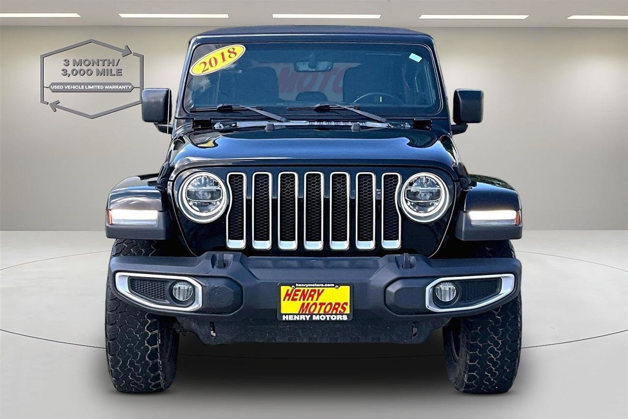 Used 2018 Jeep Wrangler Unlimited Sahara AWD/4WD image 2