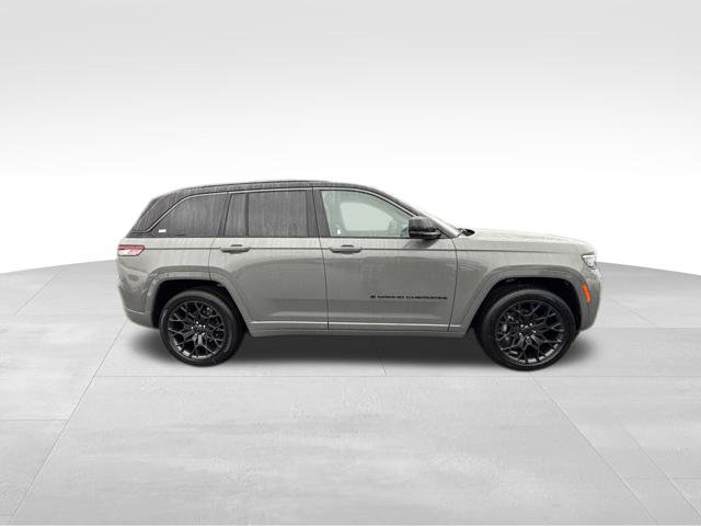 New 2027 Jeep Grand Cherokee Summit AWD/4WD image 8