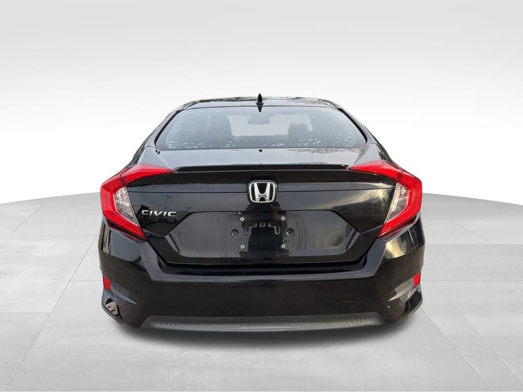 Used 2016 Honda Civic Touring image 4