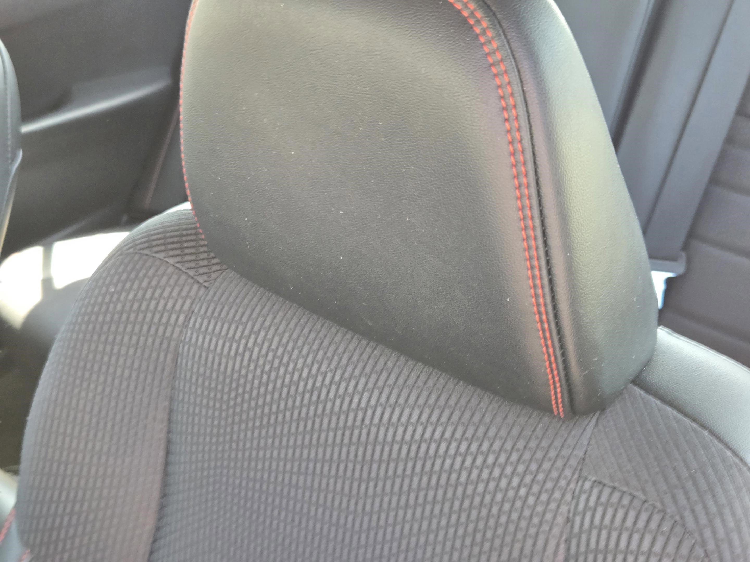 Used 2017 Toyota Camry SE image 18