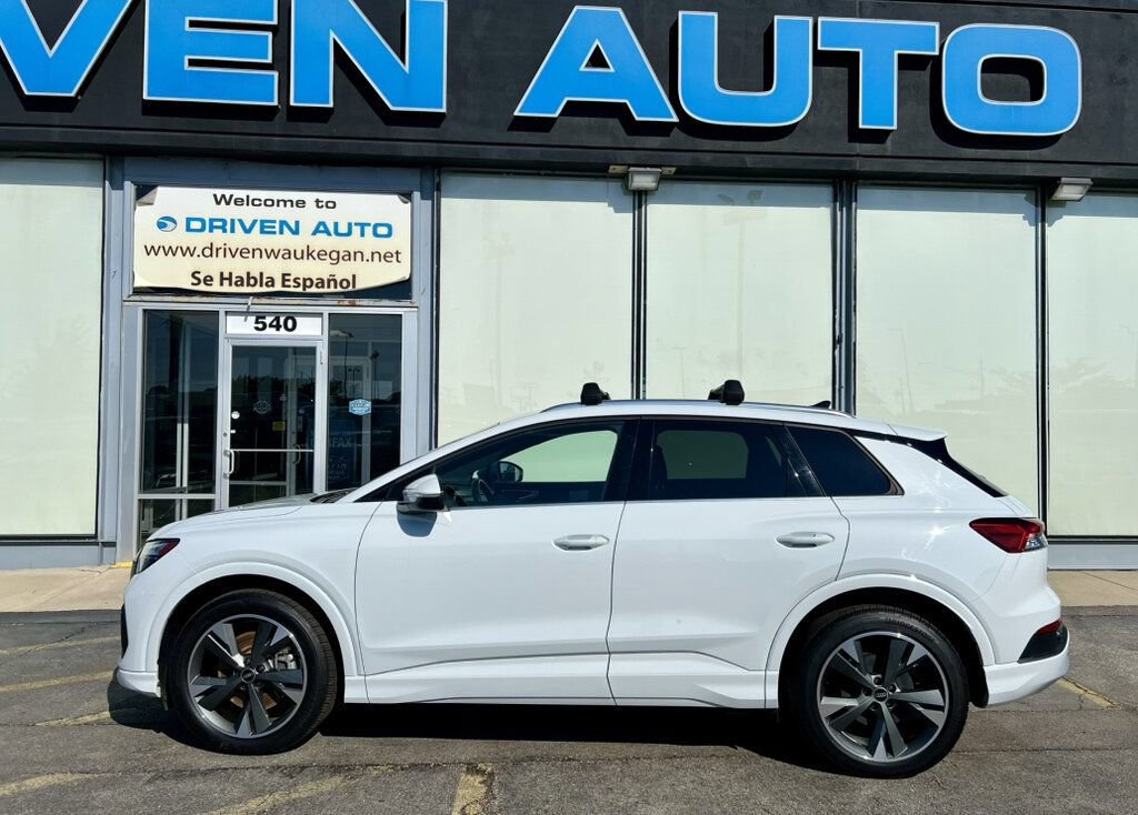 Used 2022 Audi Q4 e-tron Premium Plus w/ Premium Plus AWD/4WD image 34