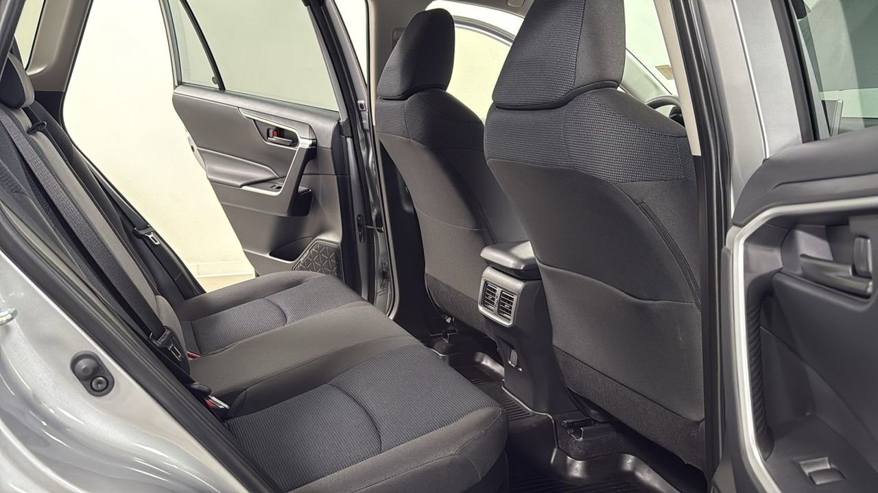 Certified 2025 Toyota RAV4 LE image 17