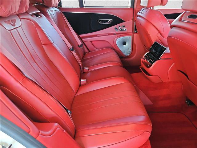 Used 2021 Bentley Flying Spur W12 AWD/4WD image 21