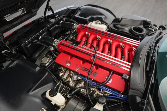 Used 2000 Dodge Viper GTS RWD image 14
