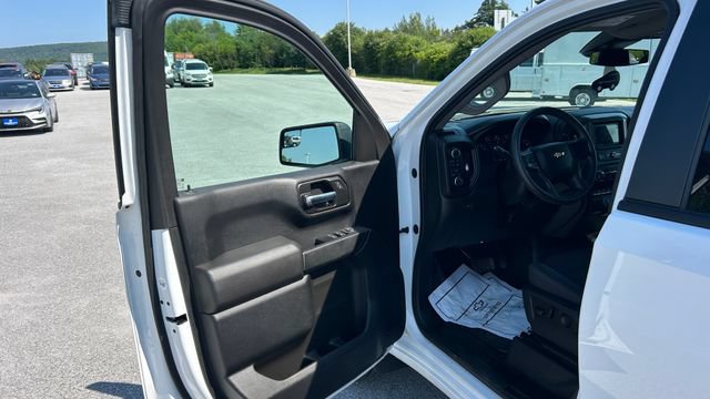 Certified 2023 Chevrolet Silverado 1500 Custom AWD/4WD image 16