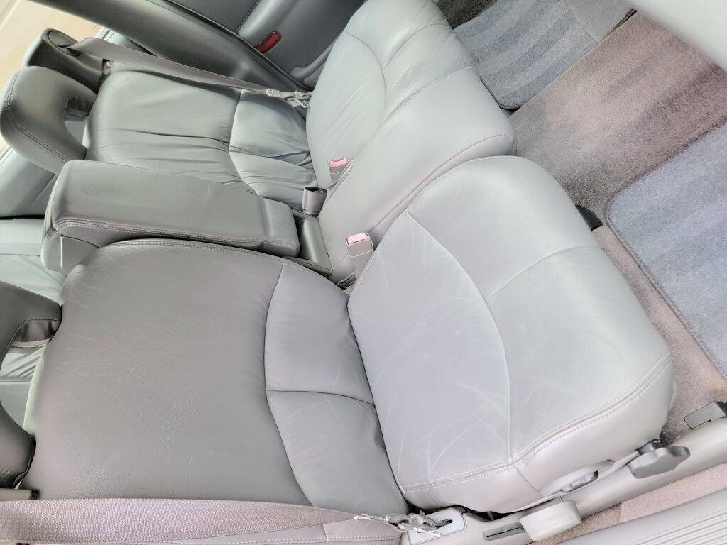 Used 2005 Buick Le Sabre Custom image 32