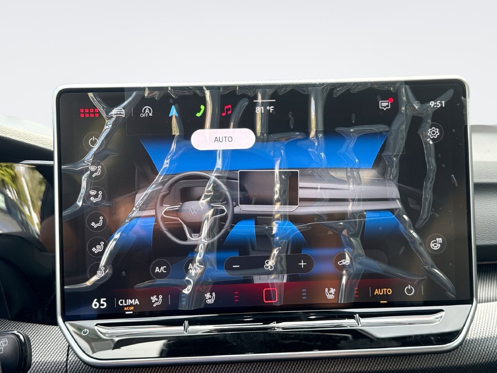 New 2026 Volkswagen GTI SE FWD image 17