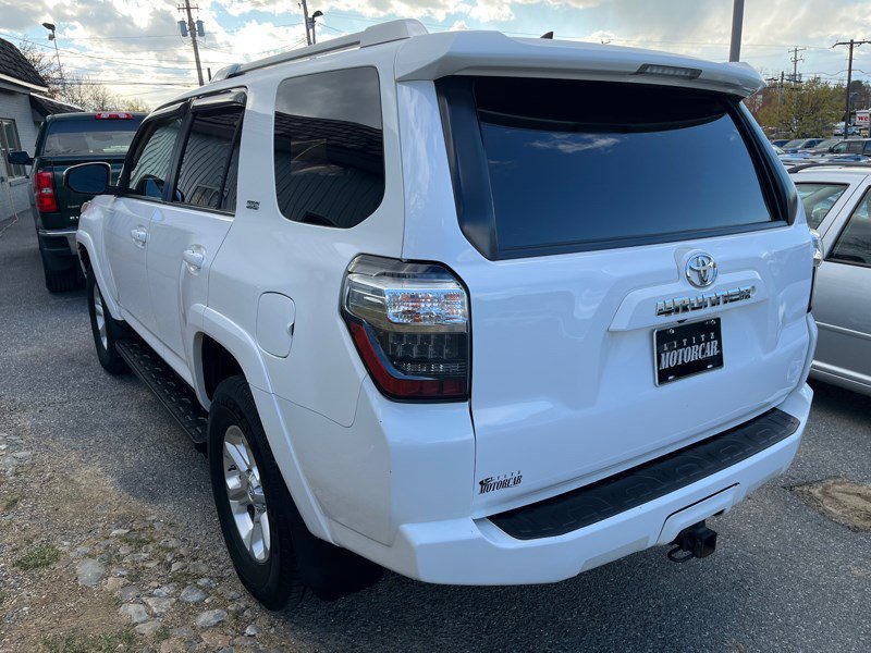 Used 2015 Toyota 4Runner SR5 image 7
