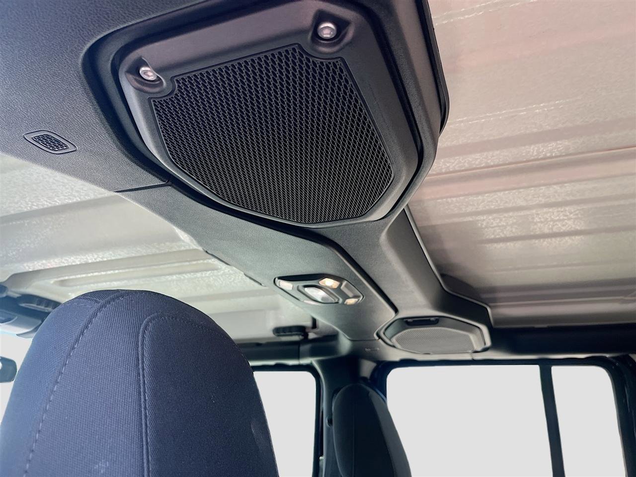 Used 2019 Jeep Wrangler Unlimited Sport S image 26