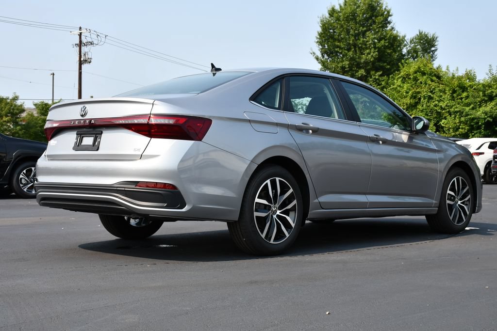 New 2026 Volkswagen Jetta SE FWD image 7