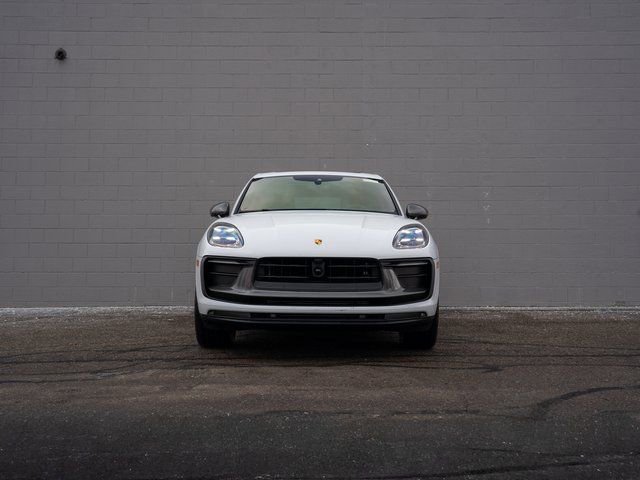 New 2026 Porsche Macan Turbo image 10