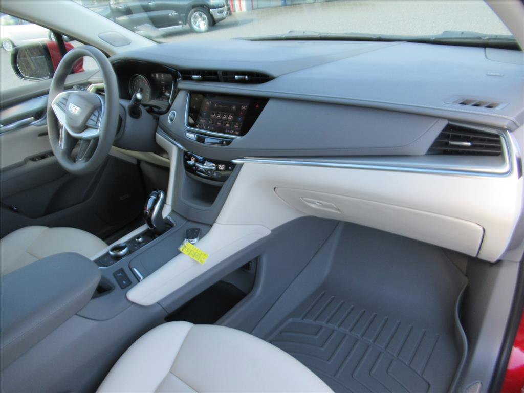 Used 2024 Cadillac XT5 Premium Luxury w/ Technology Package image 10