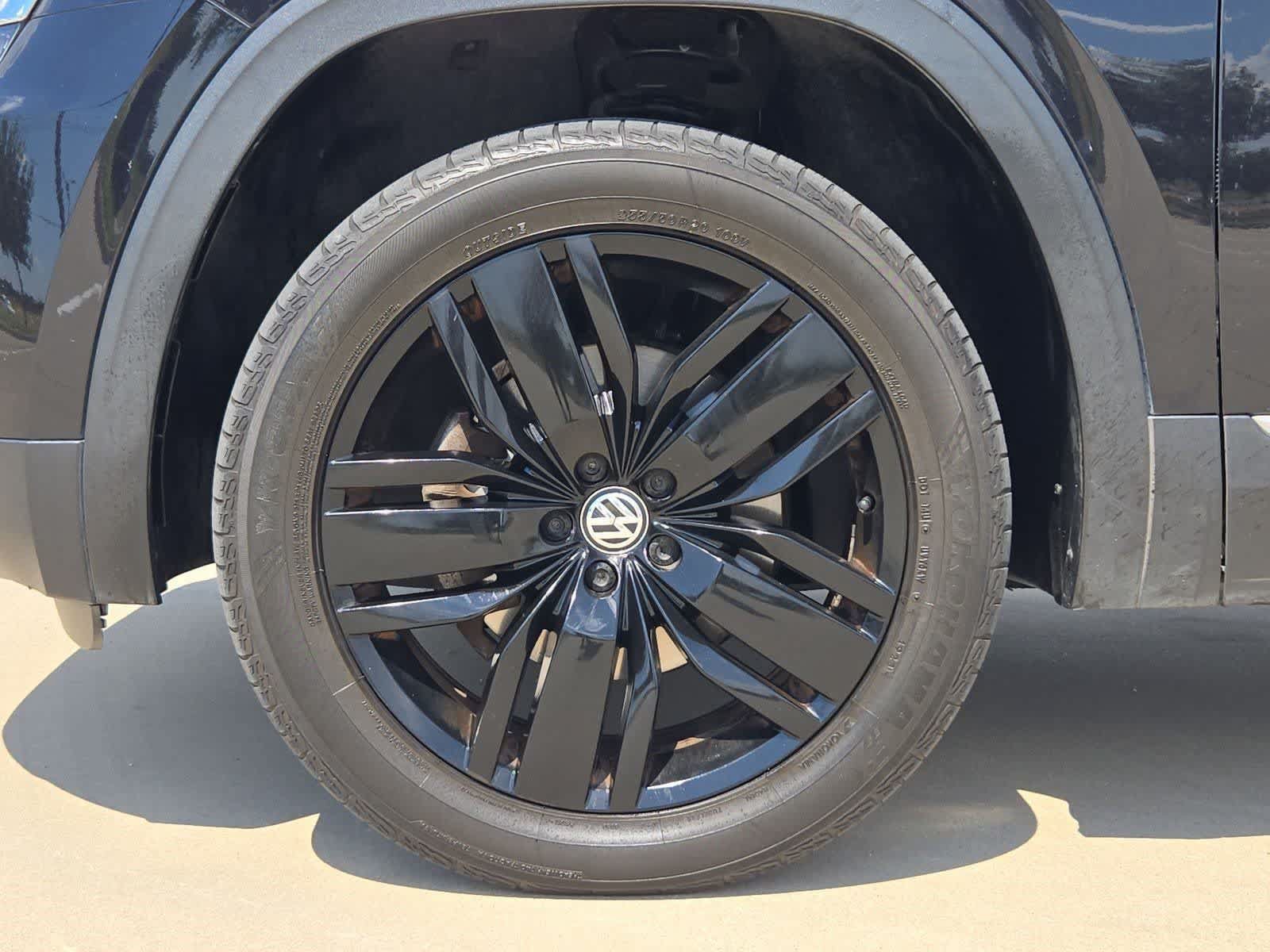 Used 2018 Volkswagen Atlas SEL FWD image 12