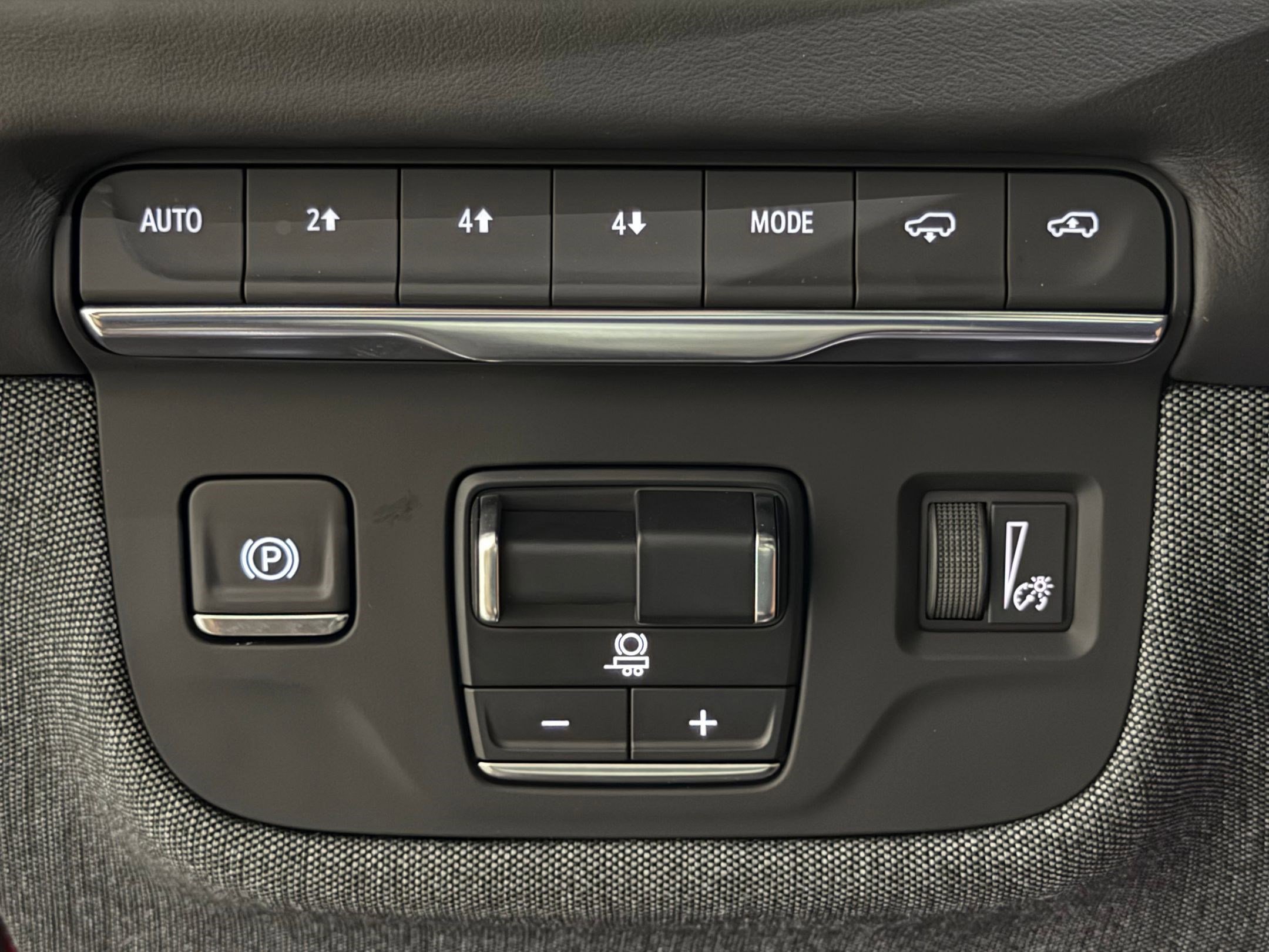 New 2025 Cadillac Escalade Premium Luxury Platinum AWD/4WD image 17