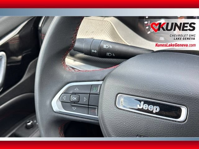 Used 2025 Jeep Compass Trailhawk AWD/4WD image 26