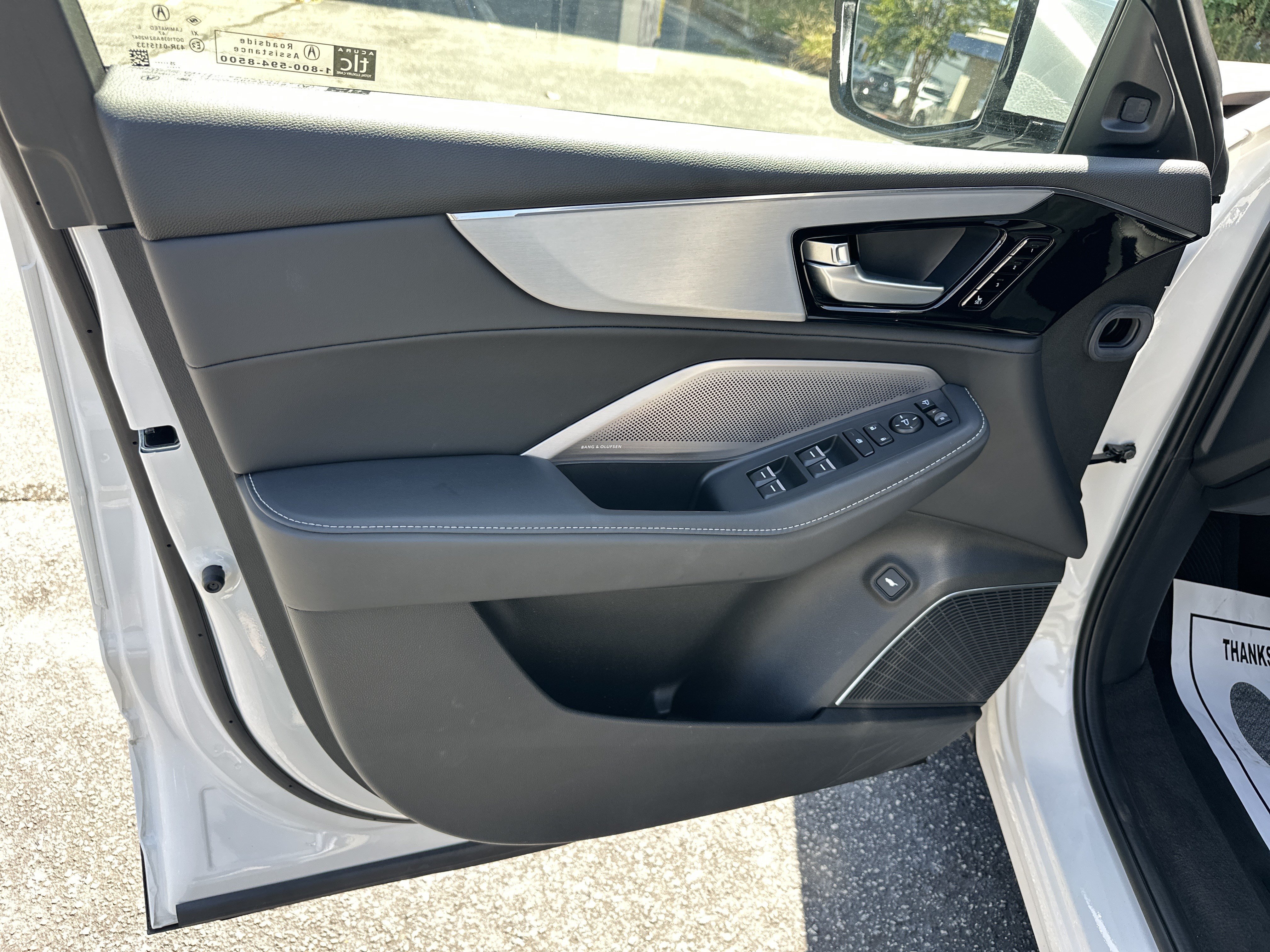 Certified 2026 Acura MDX w/ Technology Package FWD image 10