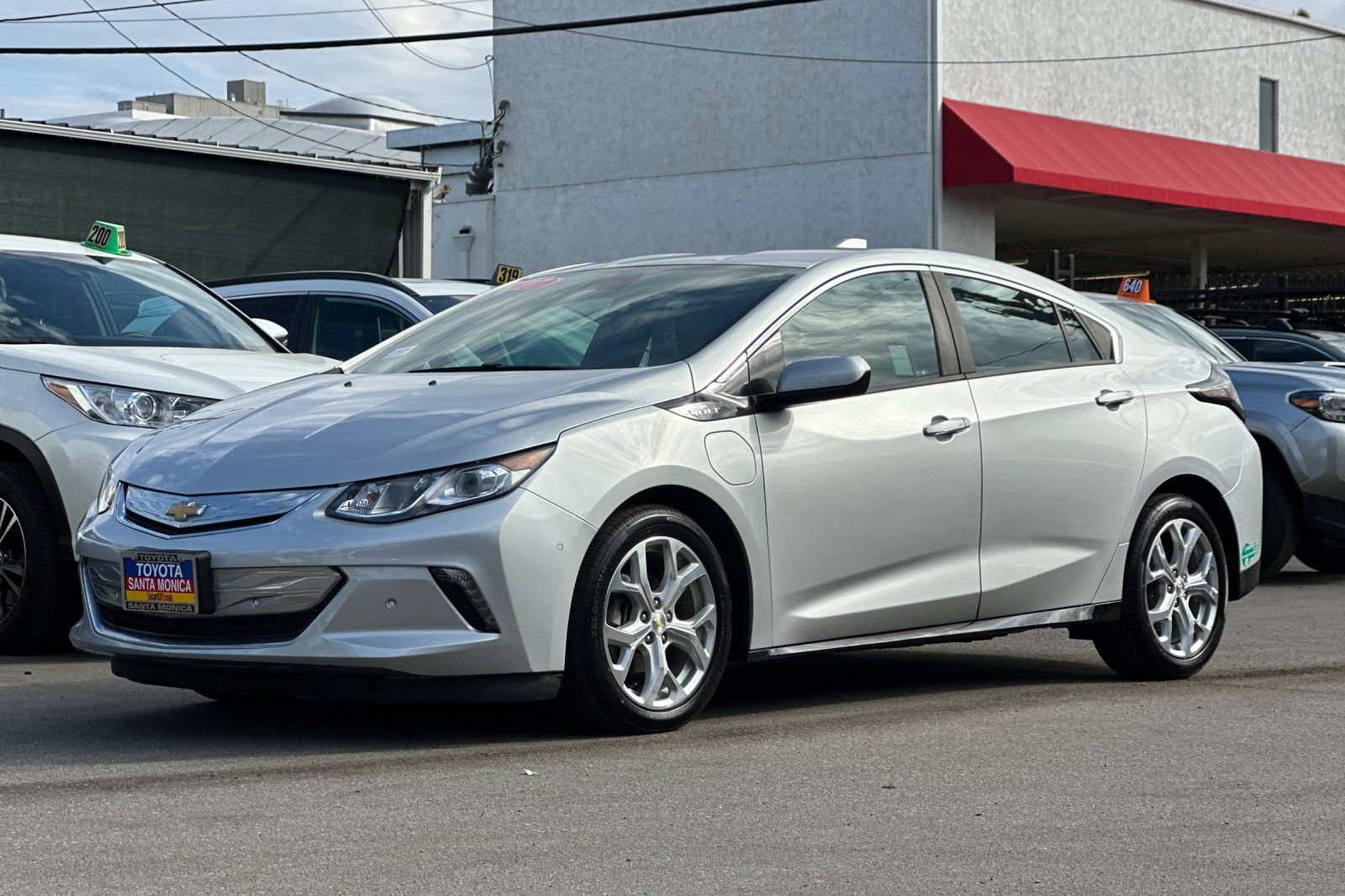 Used 2017 Chevrolet Volt Premier FWD image 8