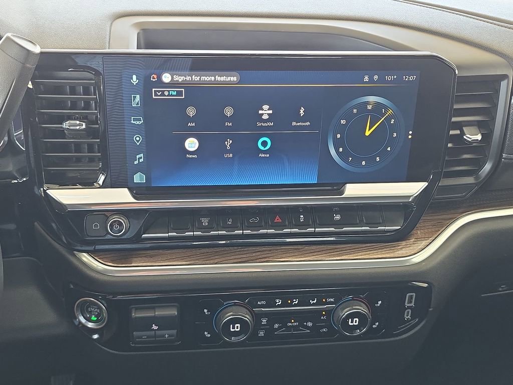 Used 2025 Chevrolet Silverado 2500 LT w/ Convenience Package image 13