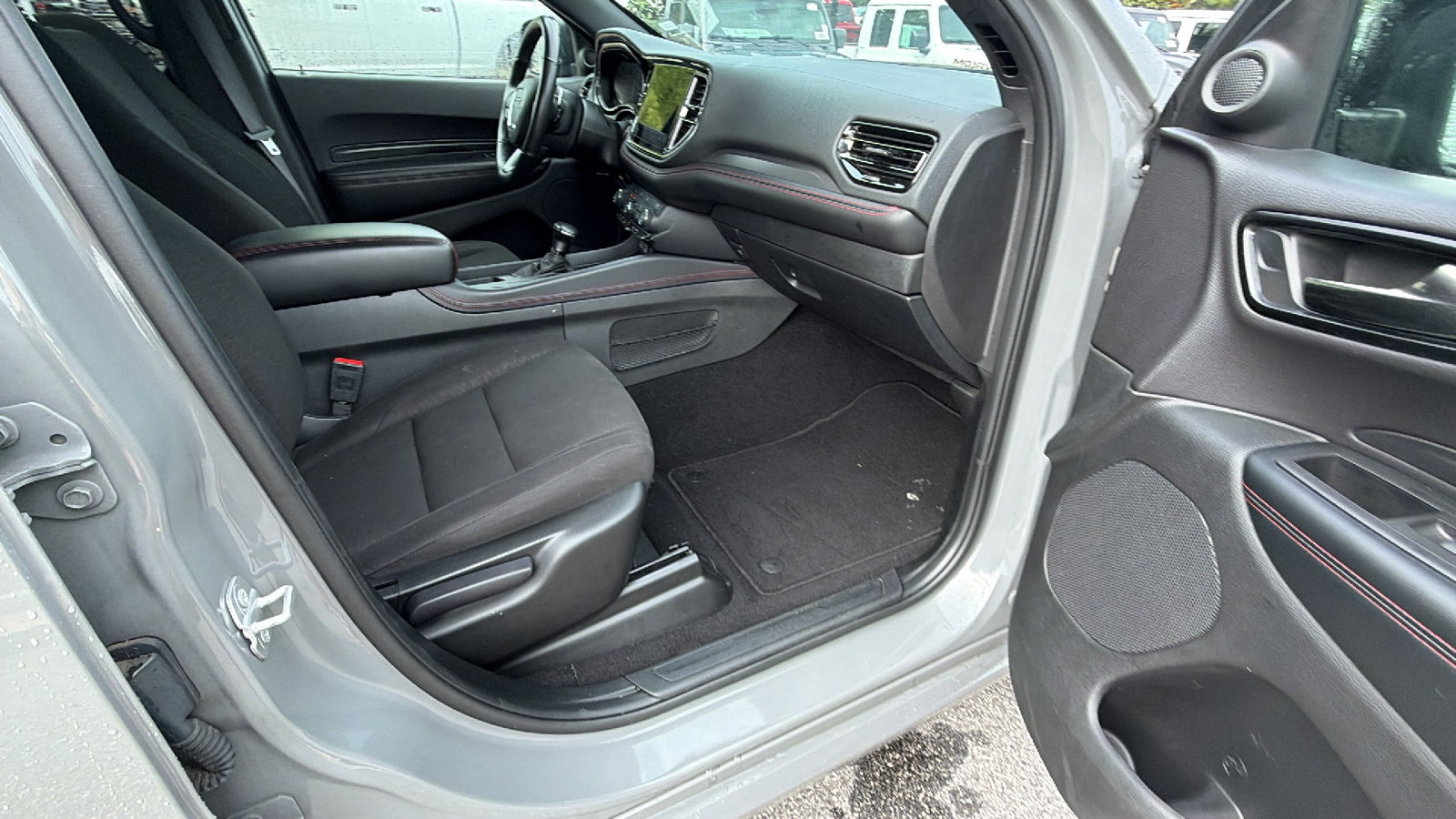 Used 2025 Dodge Durango GT AWD/4WD image 19