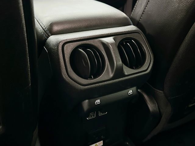 Used 2022 Jeep Wrangler Unlimited Rubicon 4xe image 26