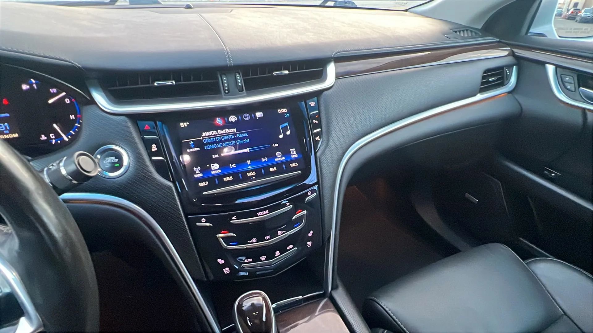 Used 2016 Cadillac XTS Luxury image 17