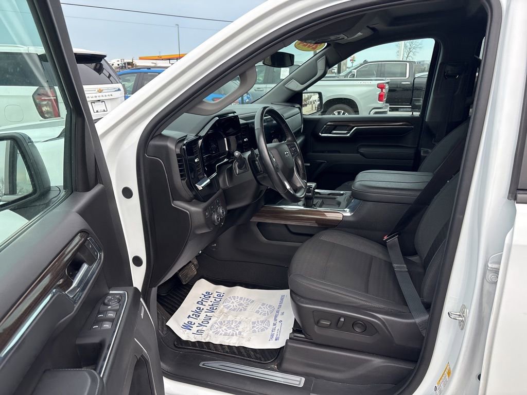 Certified 2024 Chevrolet Silverado 1500 RST w/ Redline Edition image 19