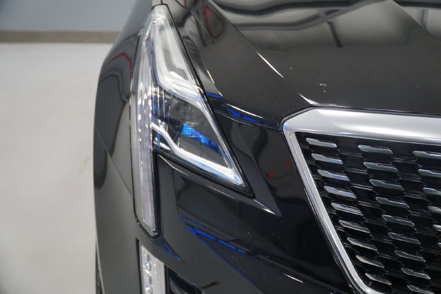 Used 2024 Cadillac XT5 Premium Luxury w/ LPO, Floor Liner Package AWD/4WD image 10