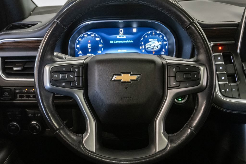 Used 2023 Chevrolet Suburban Premier AWD/4WD image 13
