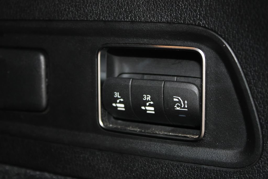 Used 2024 Mercedes-Benz GLS 450 4MATIC image 27