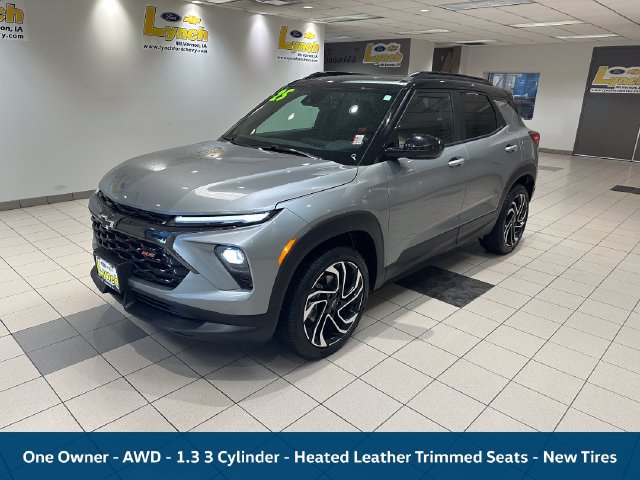 Used 2025 Chevrolet TrailBlazer RS w/ Convenience Package AWD/4WD image 2