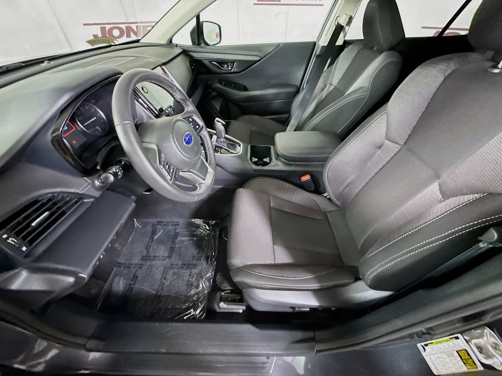 Certified 2025 Subaru Outback Premium w/ Popular Package #1 AWD/4WD image 26