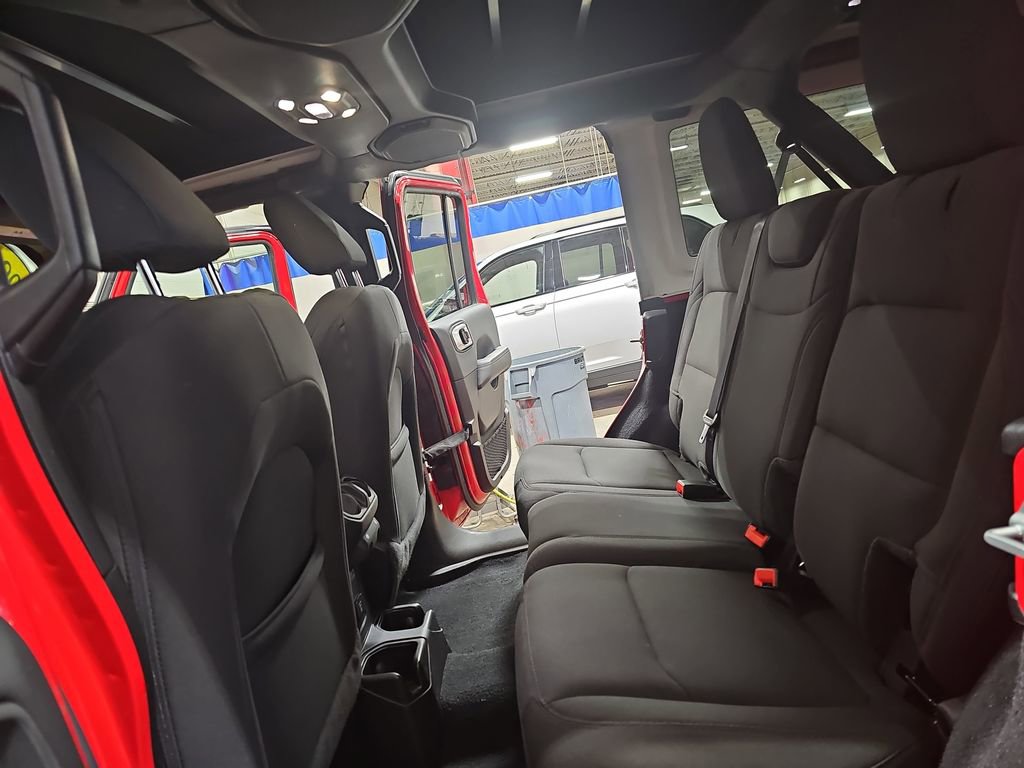 Used 2022 Jeep Wrangler Unlimited Sahara w/ Cold Weather Group image 13