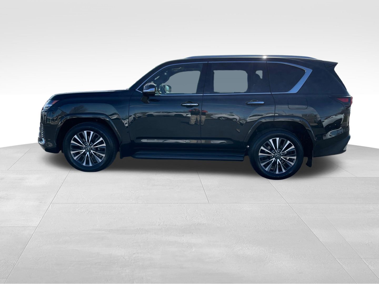 Used 2024 Lexus LX 600 4WD w/ Interior Upgrade Package image 7