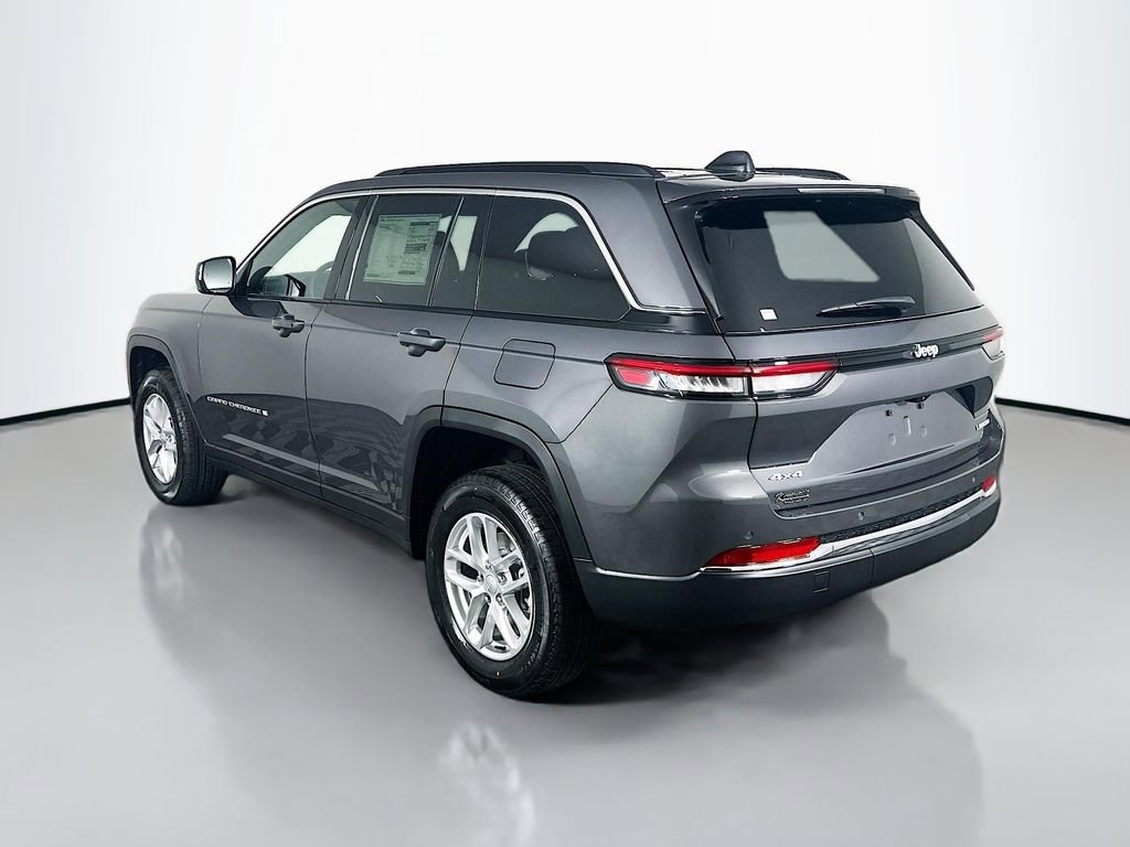 New 2025 Jeep Grand Cherokee Laredo X w/ Luxury Tech Group I AWD/4WD image 5