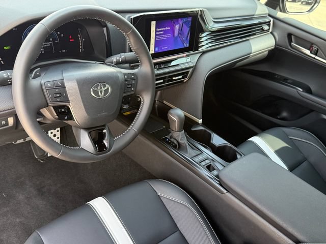 Used 2026 Toyota Camry SE w/ Convenience Package FWD image 9