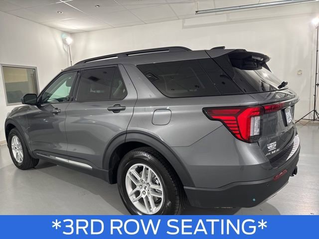 Used 2025 Ford Explorer Active w/ Active Comfort Package image 7