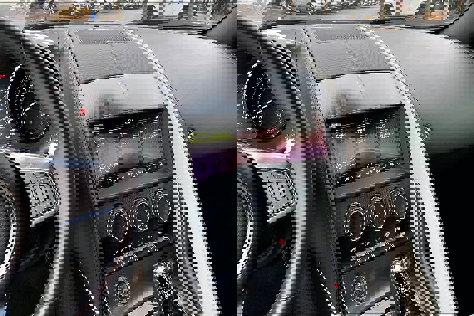 Used 2020 Jaguar F-TYPE R-Dynamic image 6