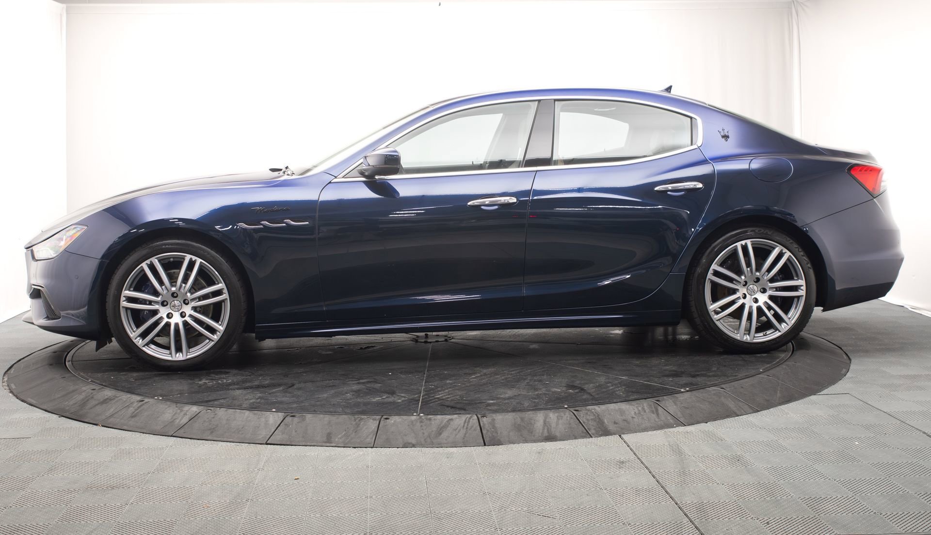 Used 2022 Maserati Ghibli Modena Q4 image 6