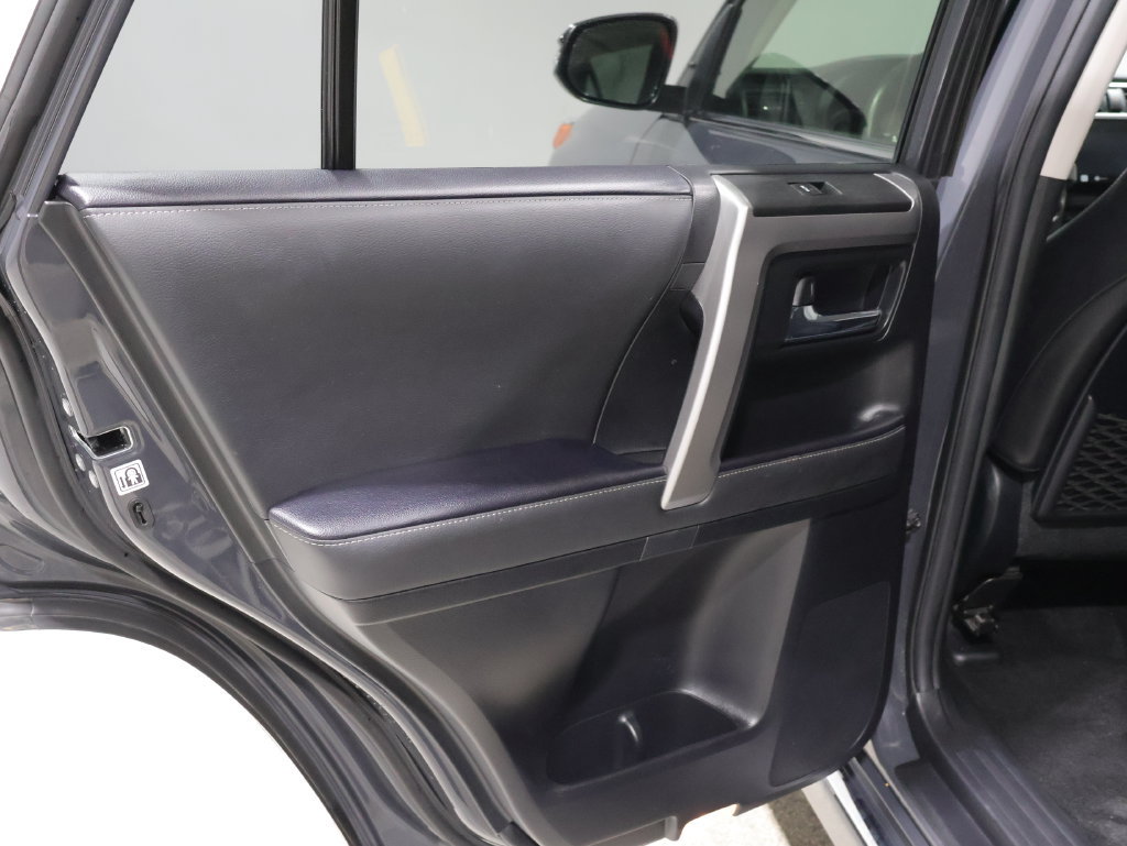 Used 2024 Toyota 4Runner Limited AWD/4WD image 19