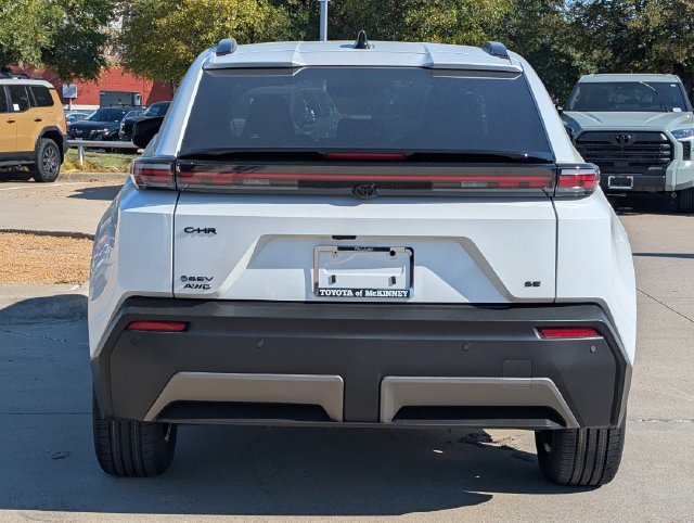 New 2027 Toyota C-HR AWD/4WD image 5