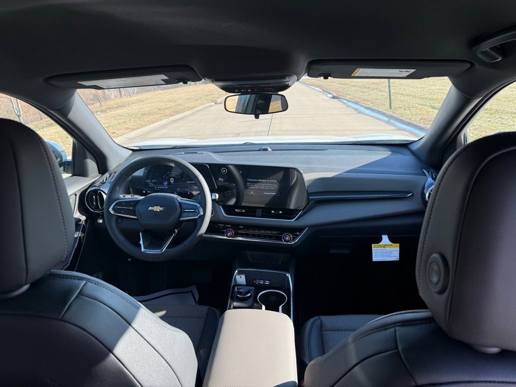 New 2026 Chevrolet Equinox LT w/ Convenience Package II image 19