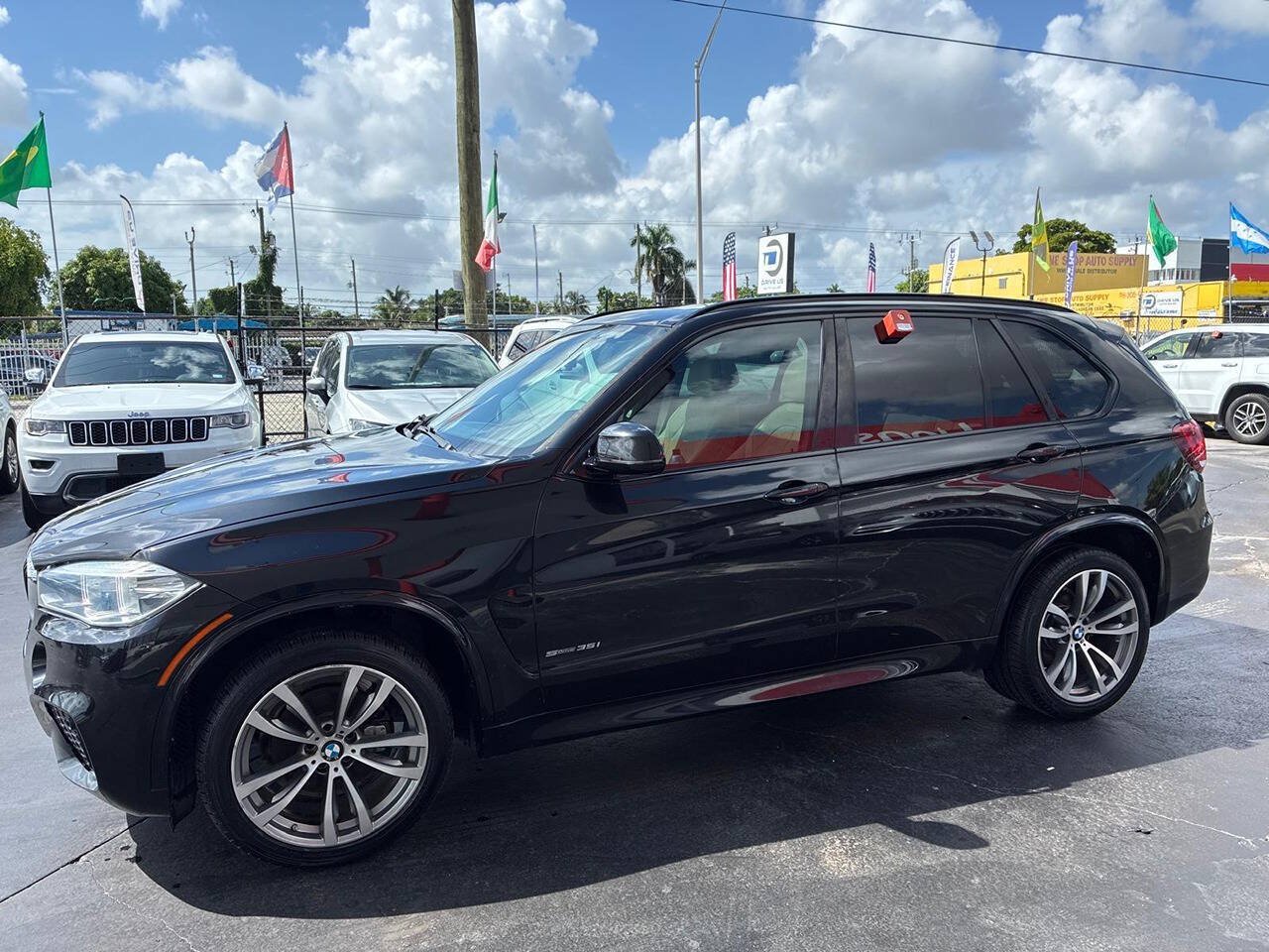Used 2018 BMW X5 sDrive35i w/ M Sport Package RWD image 3