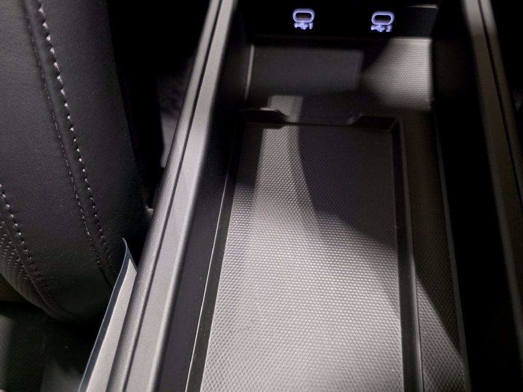 Certified 2025 Porsche 911 Turbo S AWD/4WD image 38