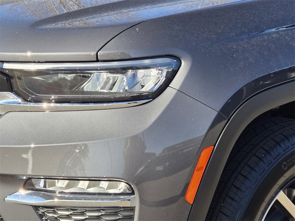 New 2025 Jeep Grand Cherokee Limited image 5