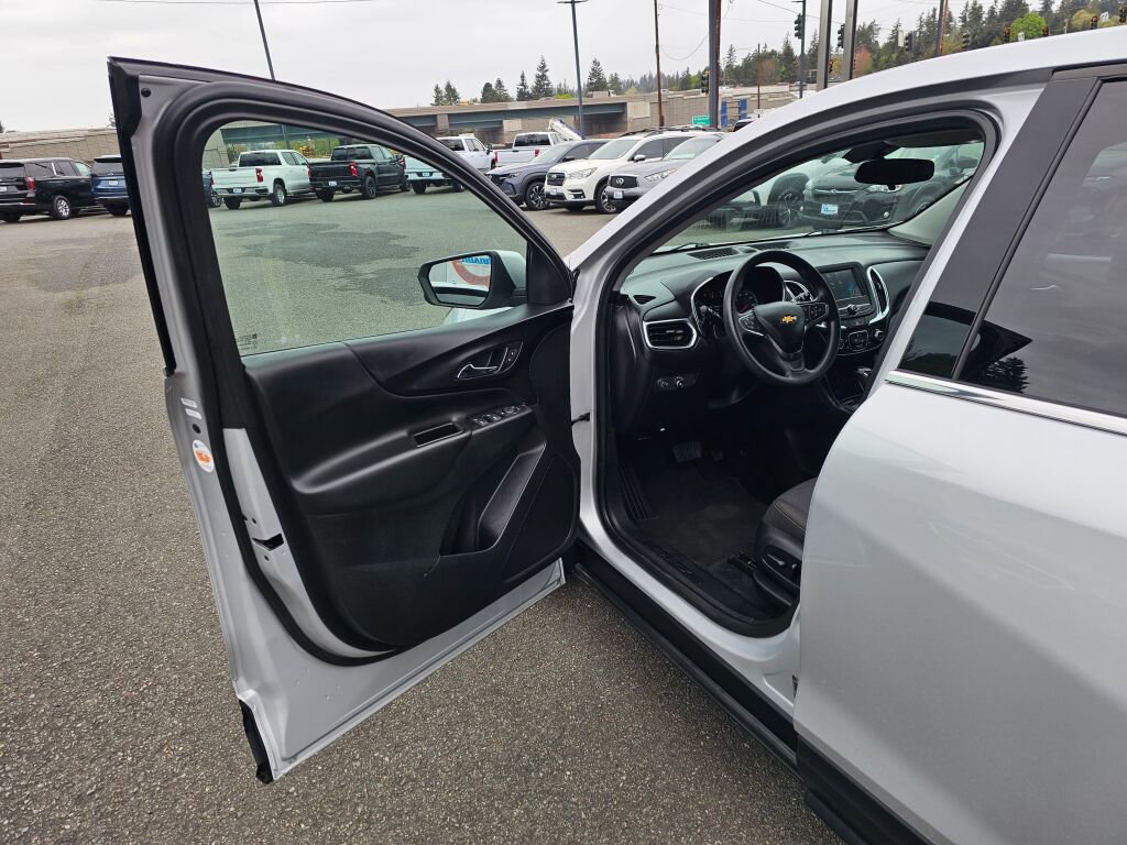 Used 2018 Chevrolet Equinox LT AWD/4WD image 18