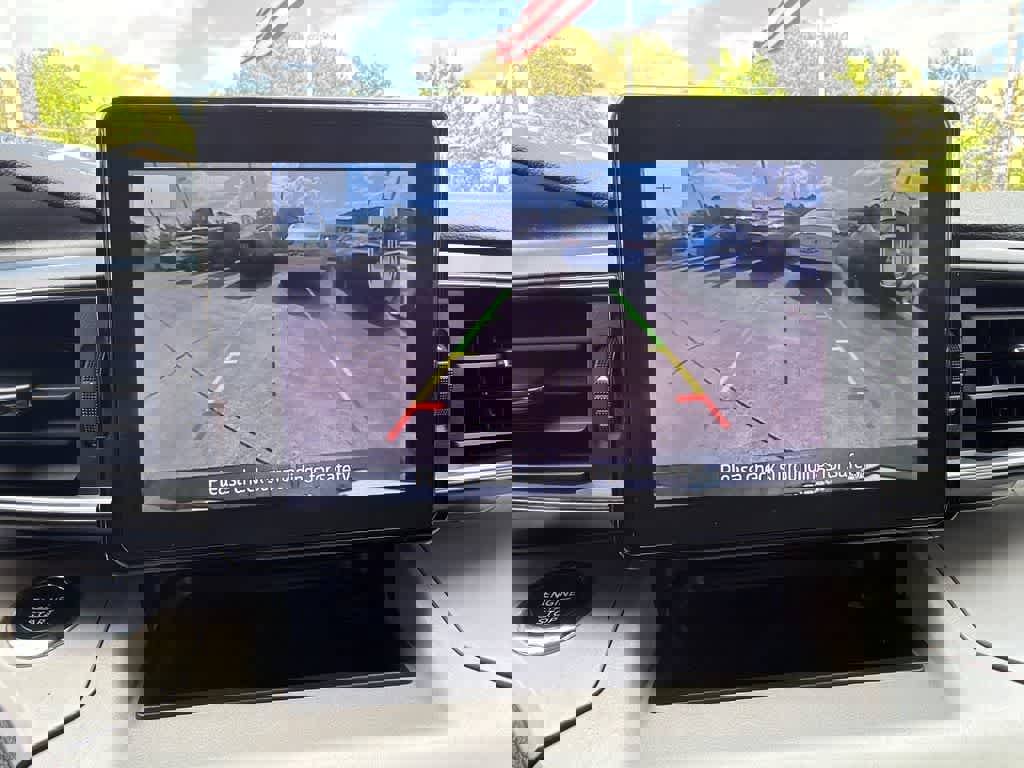 Used 2023 Ford Explorer XLT w/ Equipment Group 202A AWD/4WD image 27