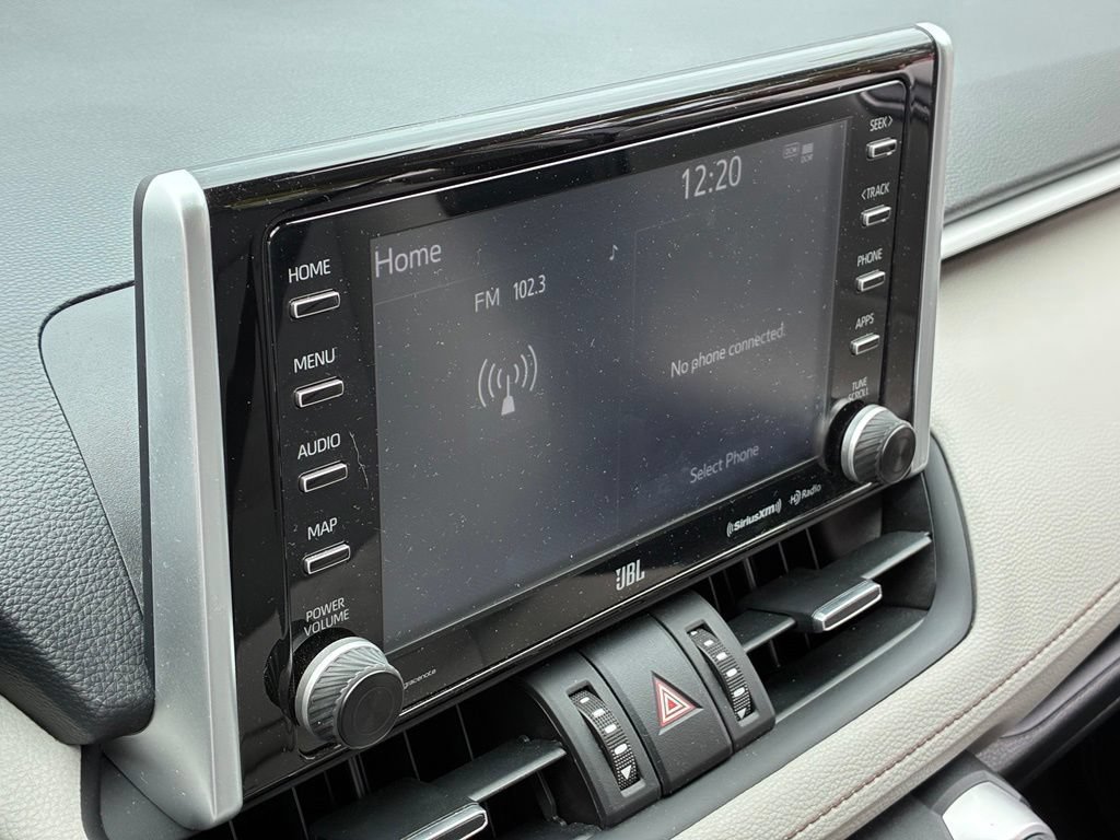 Used 2021 Toyota RAV4 XLE Premium FWD image 6