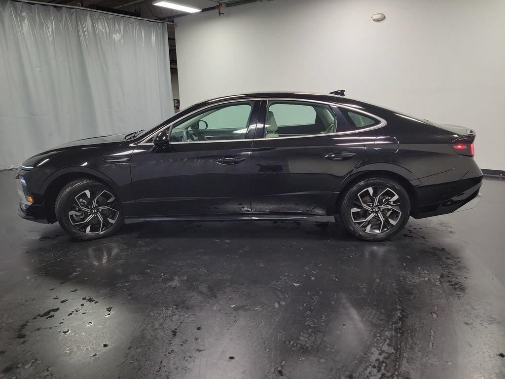 Used 2025 Hyundai Sonata SEL FWD image 5