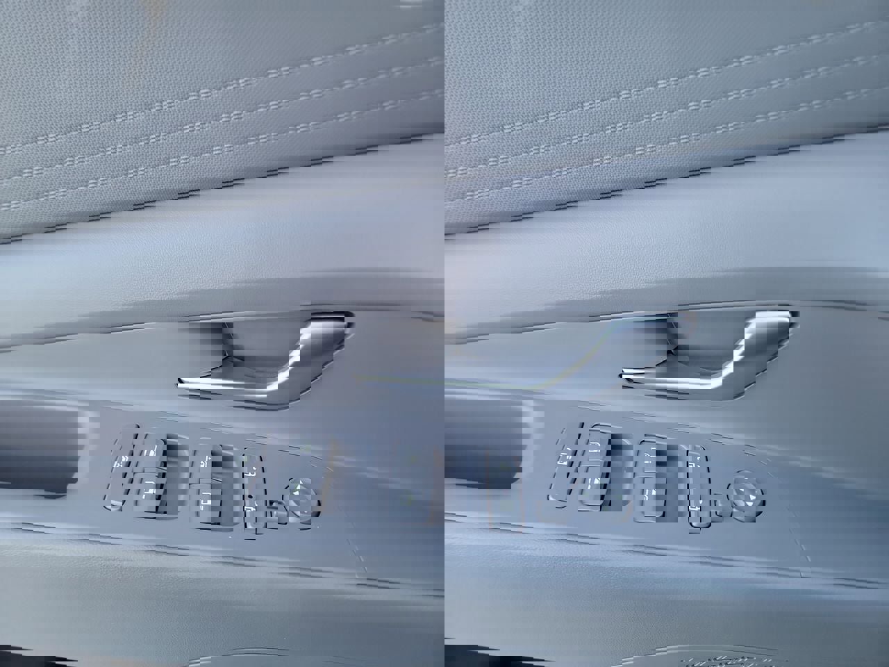 Certified 2023 Hyundai Elantra SEL image 11